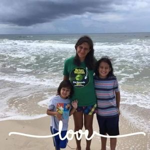 Meet your Posher, Leila